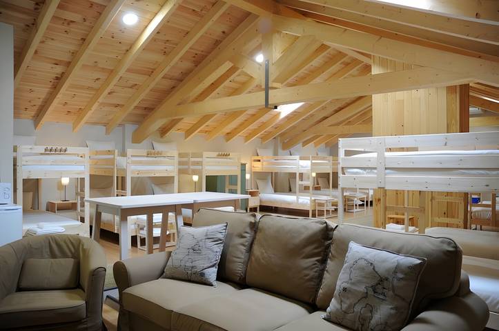 Casa rural para 24 personas, con jardín, Se admiten mascotas en Valle del Tiétar - 2