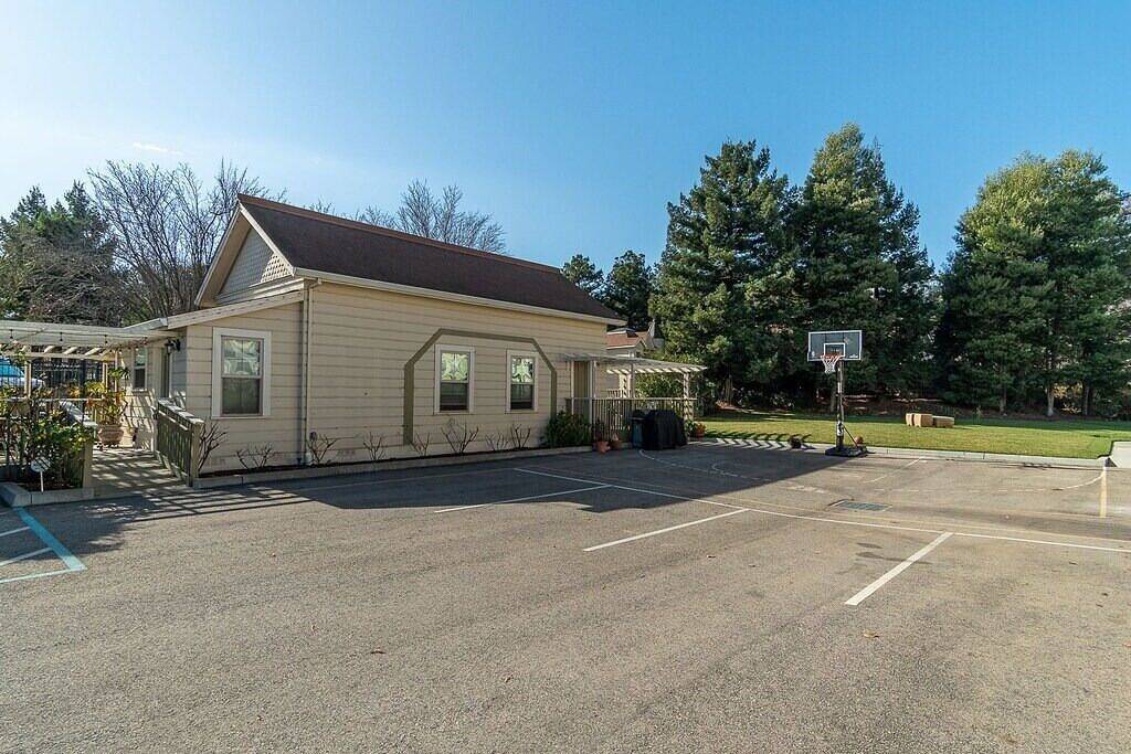 Private Cottage near Monterey & Carmel + Patio in Monterey County