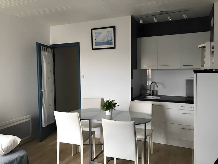 Studio entier, Appartement 'À 50 M. De La Plage' in Saint-Jean-de-Monts, Vendée