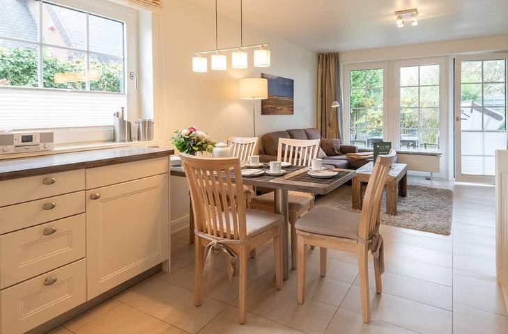 Ganze Wohnung, Strandnahe 3-Zimmer Ferienwohnung auf ca. 55m² Wohnfläche, für bis zu 4 Personen in Nordfriesische Inseln (Schleswig-Holstein) (Schleswig-Holstein), Wenningstedt