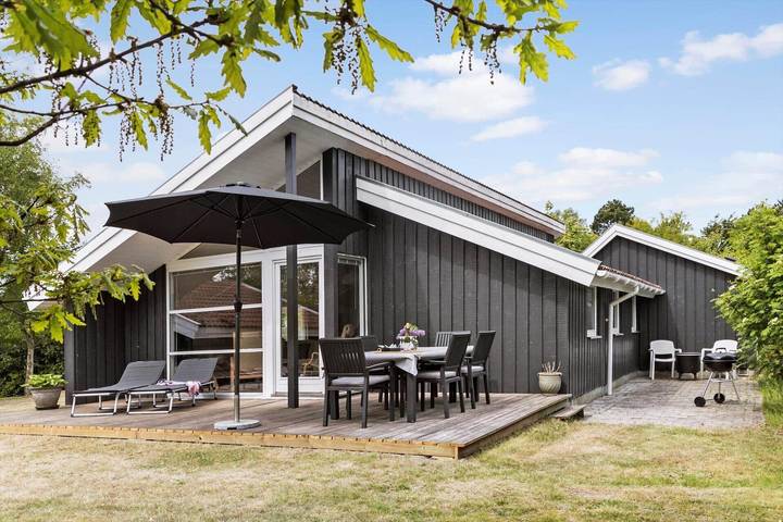 Ferienhaus für 6 Personen, mit Terrasse und Sauna in Dyngby Strand - 4