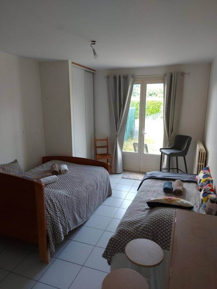 Chambre d’hôte pour 3 personnes, avec jardin dans la Sarthe