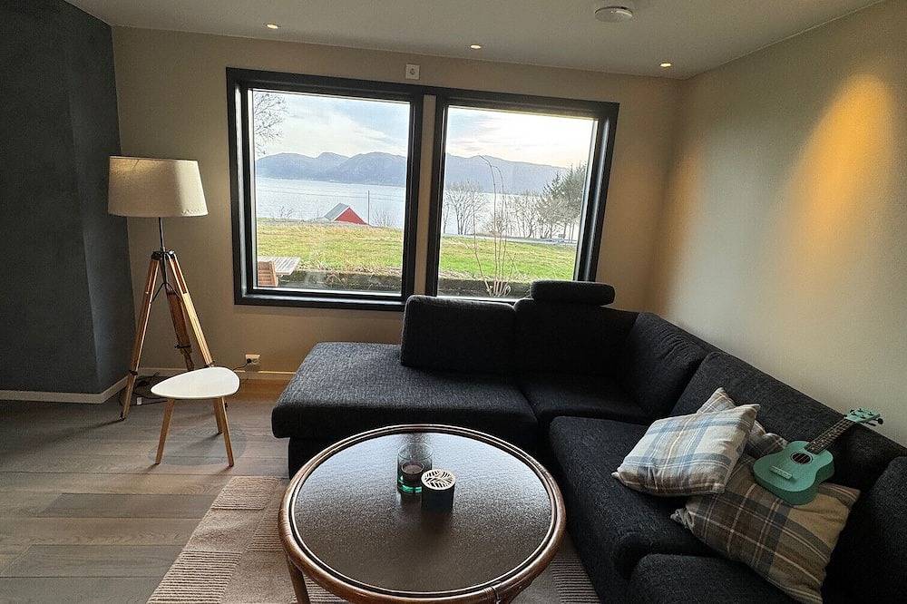 Ganze Wohnung, Cozy 1-bedroom apartment in delightful Vestland with Wifi in Selje