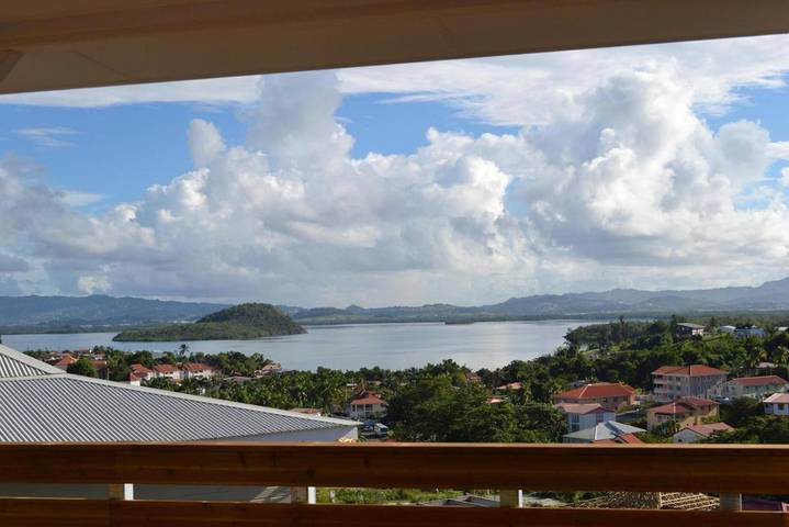 Maison de vacances pour 6 personnes, avec balcon ainsi que piscine et vue, adapté aux familles