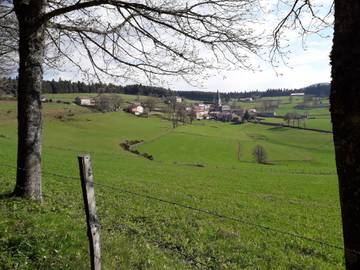Gîte pour 6 Personnes dans Saint-Julien-Molhesabate, Haute-Loire, Photo 1