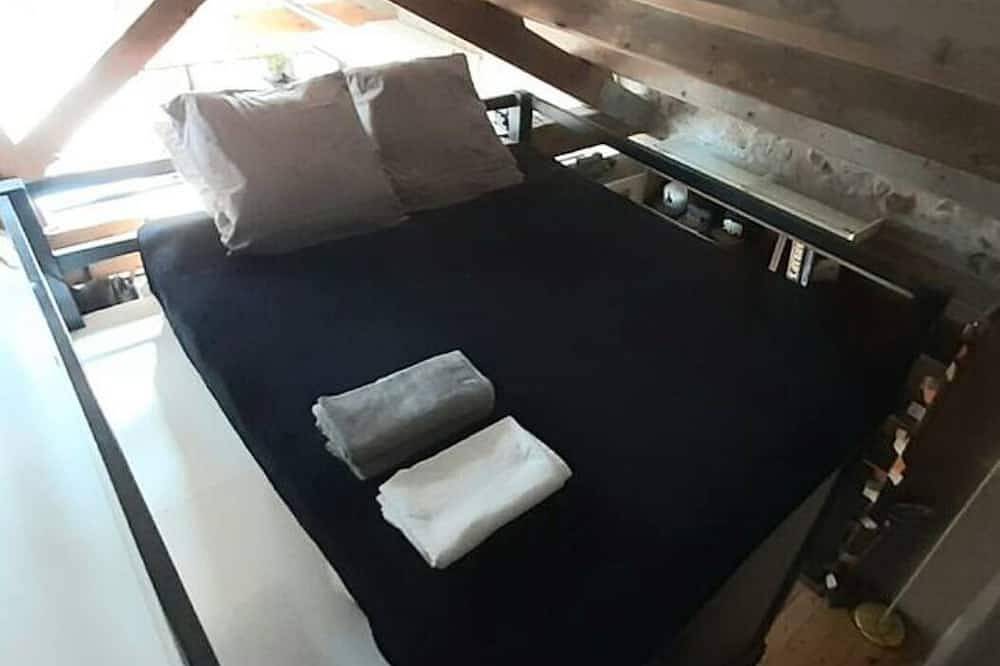 Beach Guesthouse in Théoule-sur-Mer, Massif de l'Esterel