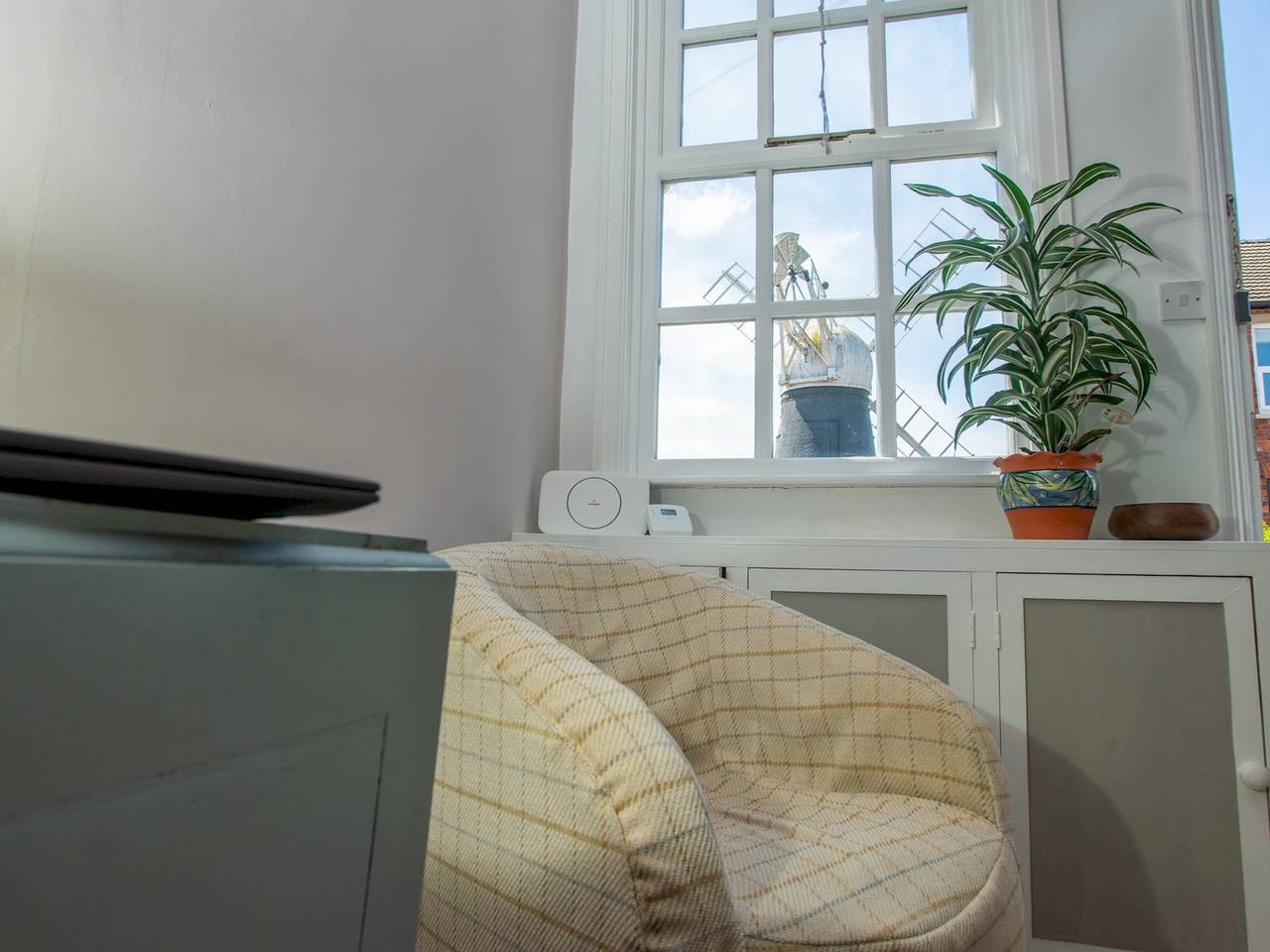 Family house with stunning Mill view - Pass the Keys in Lincoln, Lincolnshire