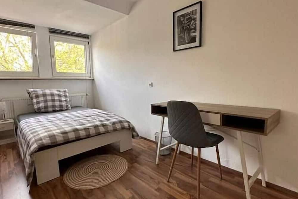 Ganze Wohnung, Großzügige Wohnung im Zentrum in Paderborn, Nordrhein-Westfalen