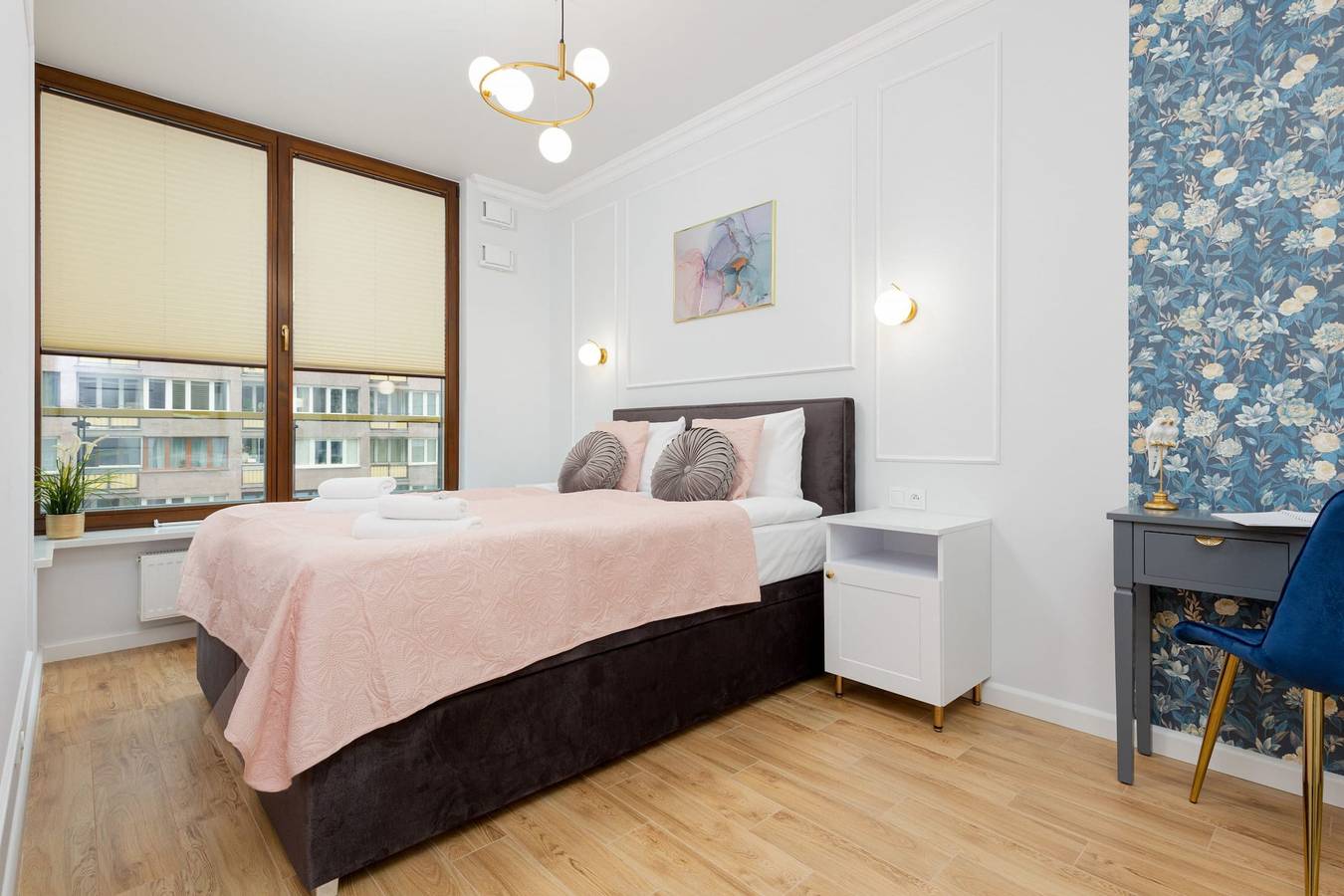 Entire apartment, Ogrodowa 31 35 Prestige Apartment Parking in Warsaw, Masovia