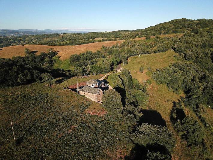 Location de vacances pour 10 personnes, avec jardin ainsi que vue et balcon à Sébrazac - 4