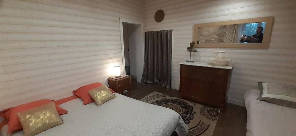 Location de vacances pour 4 personnes, avec Terrasse ainsi que Jardin et Vue à Treize-Vents - 3