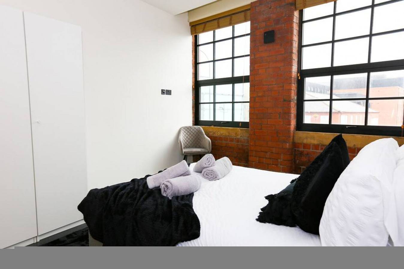 Entire apartment, The Nichols Building Spacious 3-Bedroom Apartment in Sheffield, South Yorkshire