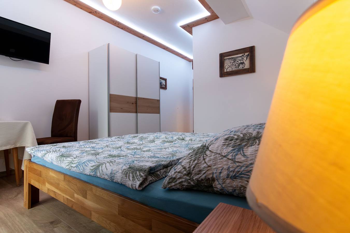 Ganze Ferienwohnung, Route 145 - Doppelzimmer in Bad Goisern am Hallstättersee, Totes Gebirge
