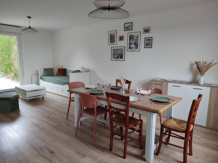 Location de vacances pour 6 personnes, avec terrasse et jardin, animaux acceptés à Brécey