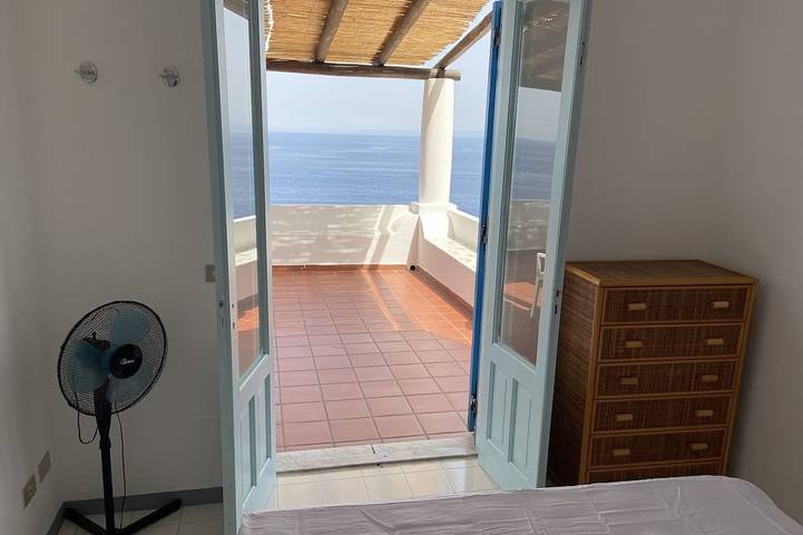 Ferienhaus für 4 Personen, mit Terrasse, mit Haustier auf den Liparische Inseln - 2