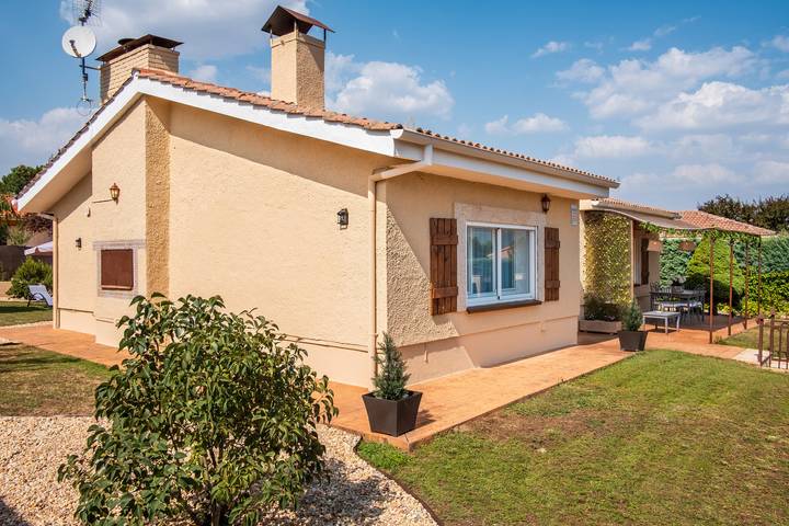 Casa rural para 6 personas, con jardín en Provincia de Ávila - 2