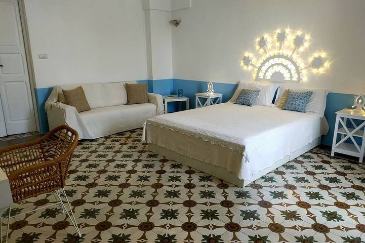 Ganze Wohnung, Finished house, 100sqm 10 min from the beaches, 500 m from the historic center of Ugento in Ugento, Golf von Tarent
