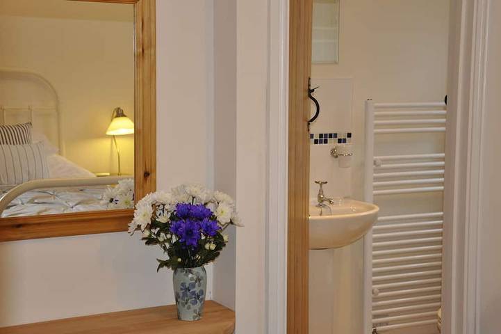 Country Cottage Near Narberth In Pembrokeshire, Wales in Pembrokeshire