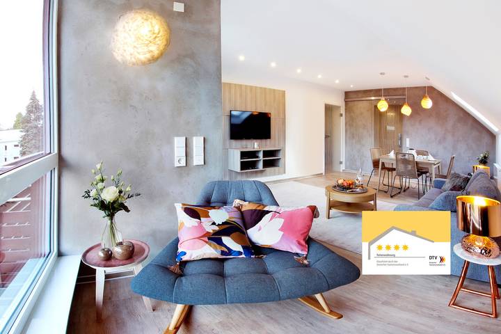 Ferienwohnung für 3 Personen, mit Balkon und Ausblick, mit Haustier in Höhr-Grenzhausen