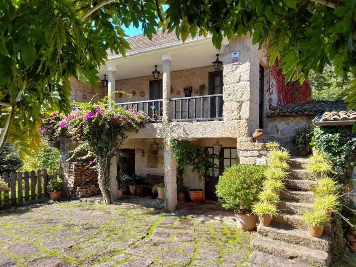 Casa de vacaciones para 8 personas, con Balcón y Terraza además de Jardín y Vistas en Porriño
