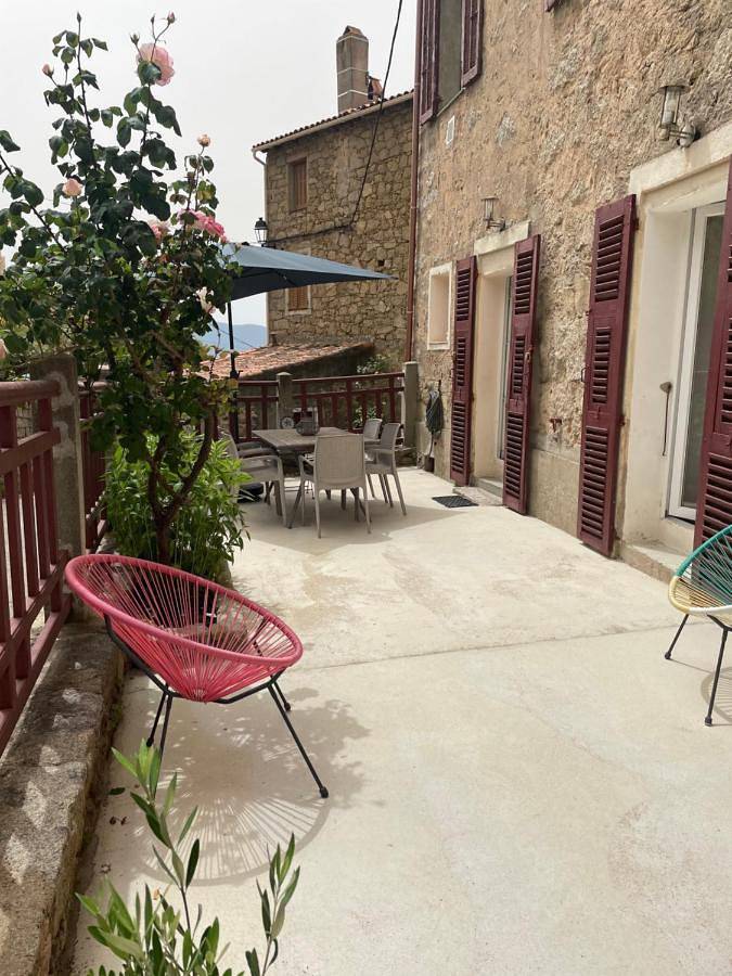 Location de vacances pour 5 personnes, avec vue et jardin à Coggia - 4