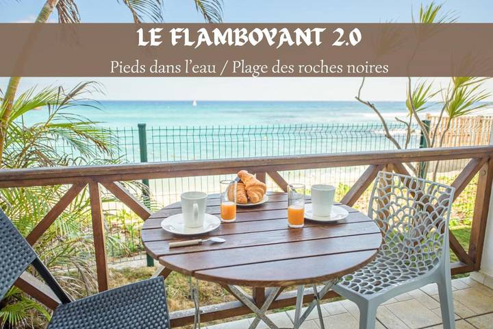Gîte pour 2 personnes, avec vue et terrasse dans Plage des Roches Noires