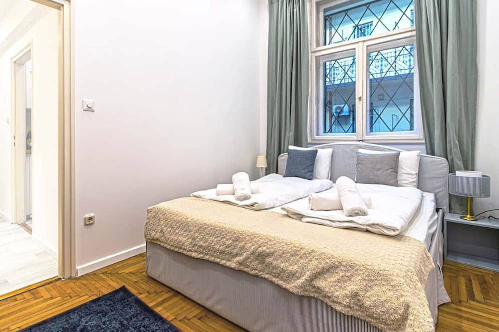 Entire apartment, Unique view of the Danube and the Margeretnein Island. in Budapest, Central Hungary