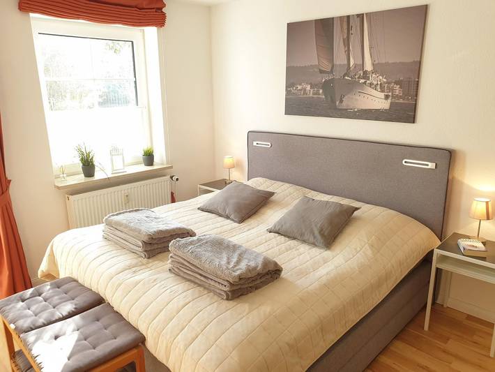 Ferienwohnung für 2 Personen, mit Sauna und Garten sowie Pool und Whirlpool, mit Haustier an der Kieler Bucht