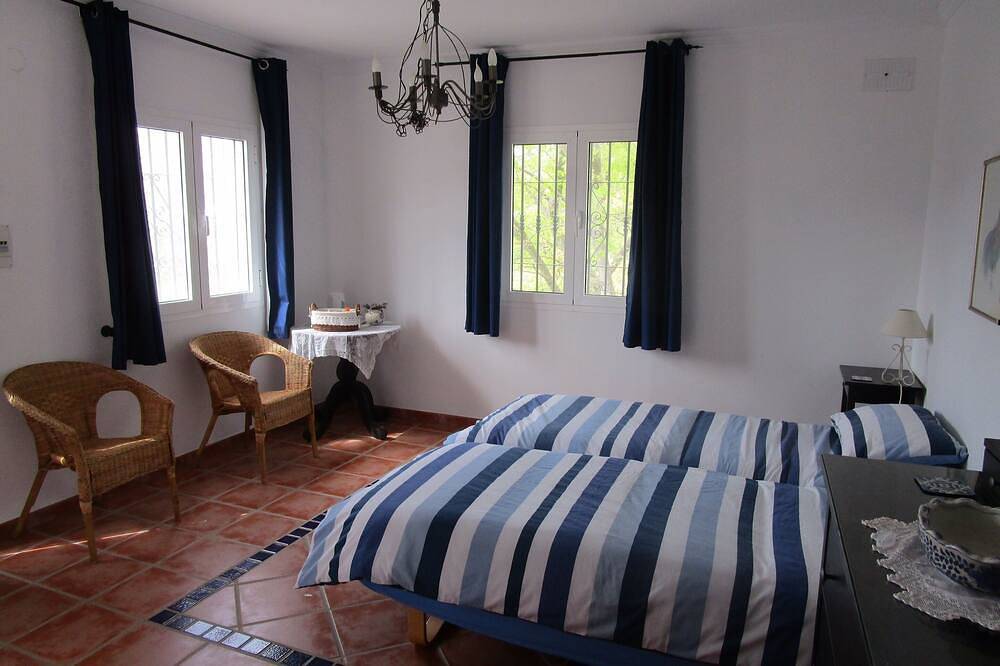 Hermosa villa 3 bedrooomed con piscina privada, impresionantes vistas, cerca de Cómpeta in Canillas de Albaida, Provincia de Málaga