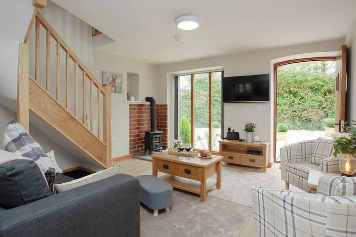 Holiday rental for 2 people, with hot tub and garden, with pets in North Somerset