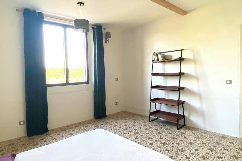 House in farmhouse, L'Aube in Caumont-sur-Durance, Vaucluse