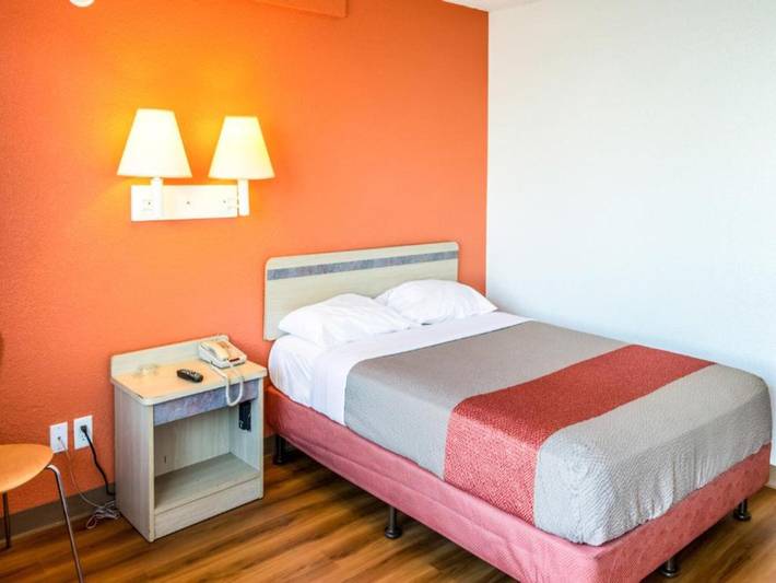 Ferienwohnung für 2 Personen, mit Terrasse und Pool, mit Haustier - 1