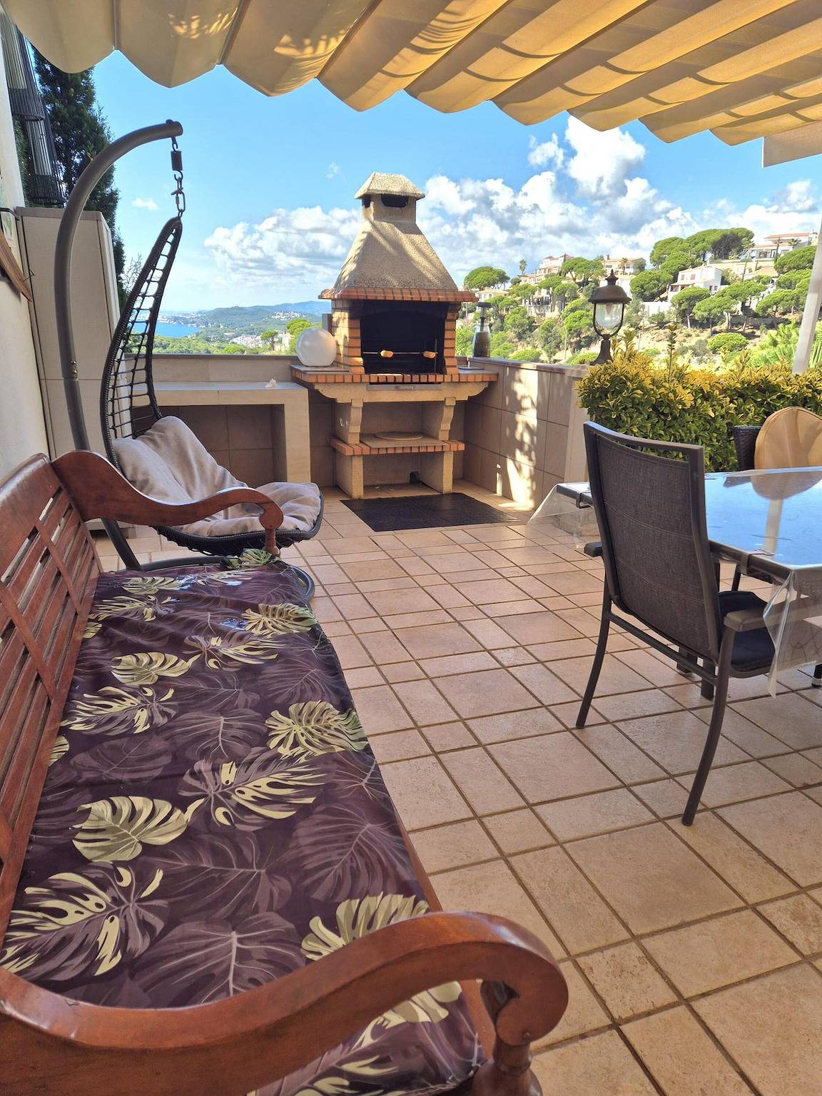 Villa Bambi, increíble chalet con espectaculares vistas al mar y piscina privada in Canyelles, Lloret de Mar