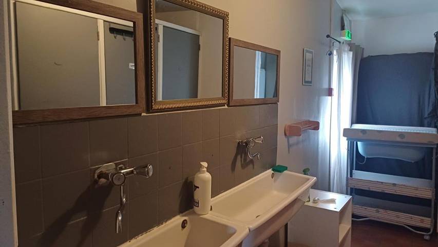 Location de vacances pour 10 personnes, avec jardin et vue, animaux acceptés à Issoire - 4