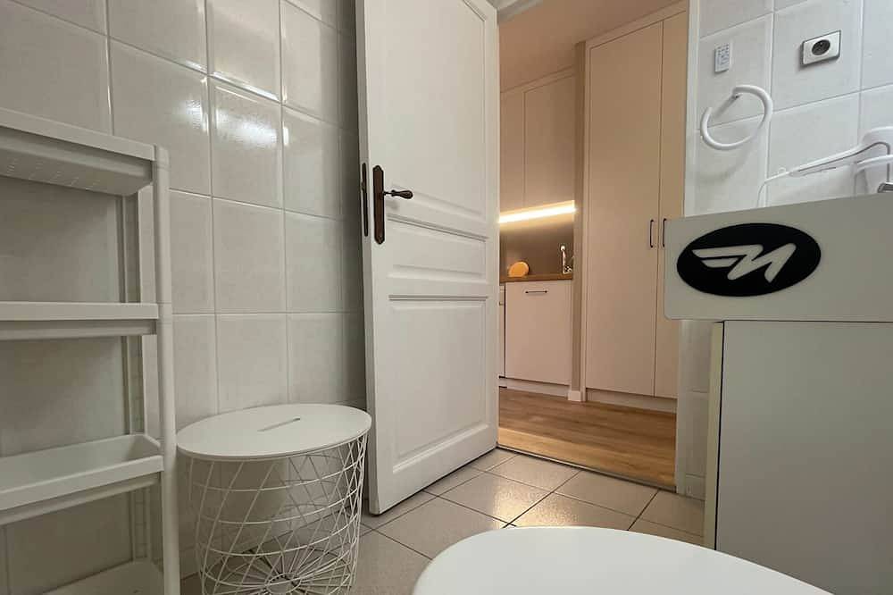 Entire apartment, El Refugio de Enveitg in Enveitg, Prades region