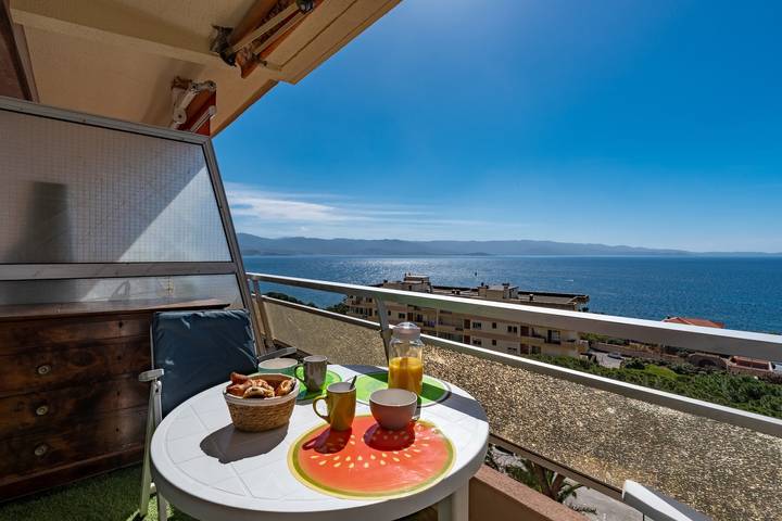Apartamento para 4 personas, con Balcón y Terraza en Ajaccio