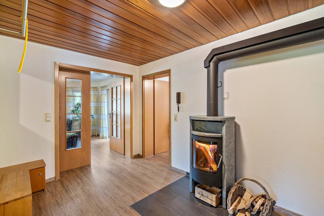 Ganze Wohnung, Ferienwohnung Frühlingsduft" mit privater Terrasse, Gemeinschaftsgarten und Wi-Fi in Winden im Elztal, Südschwarzwald