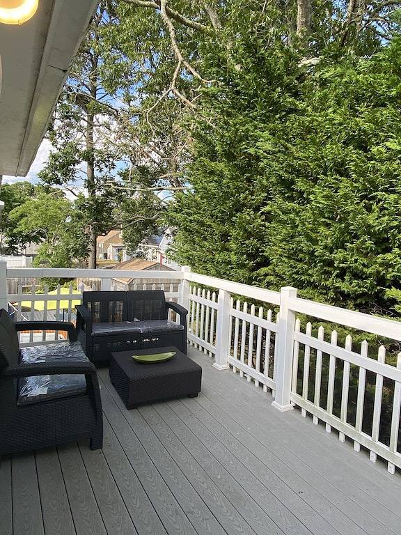 Ganze Wohnung, Walk to Dennisport Beaches 4 min.Bars and restaurants 2min walk.Perfect Location in Dennis Port, Dennis