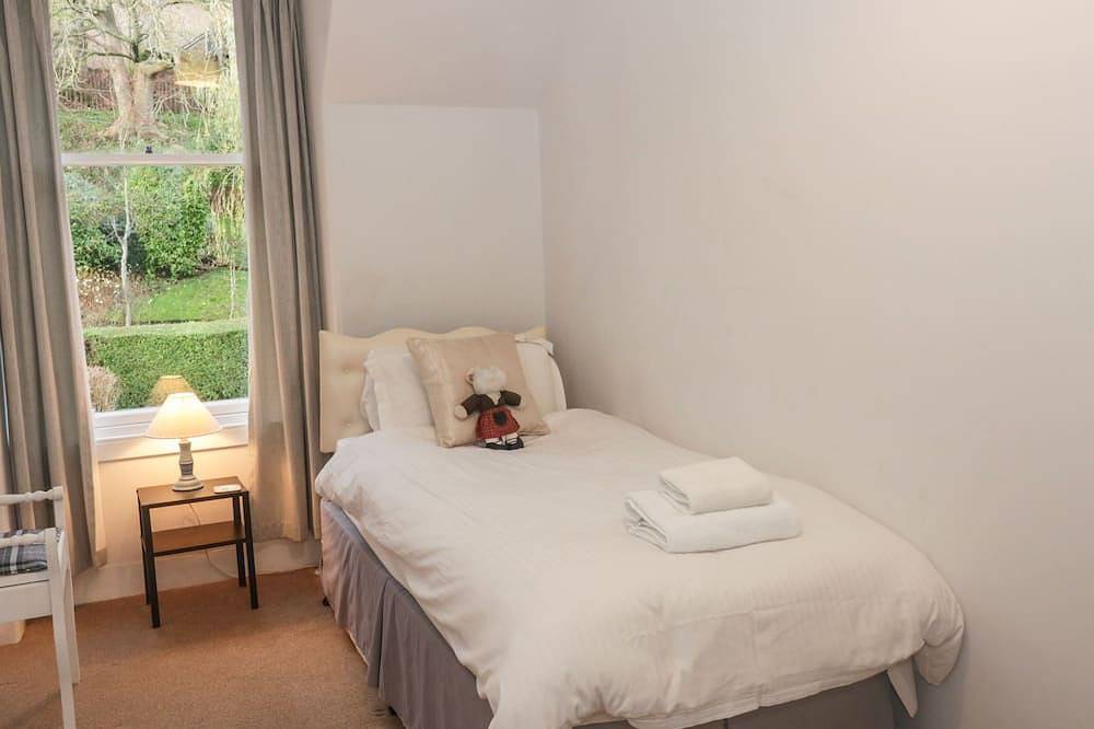 6 Coltbridge Gardens, character holiday cottage in Edinburgh in Edinburgh, Edinburgh and Lothian
