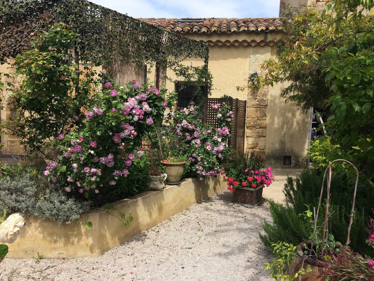 Appartement 'Gîte Marie - Monteux' avec piscine privée, Wi-Fi et climatisation in Monteux, Vaucluse