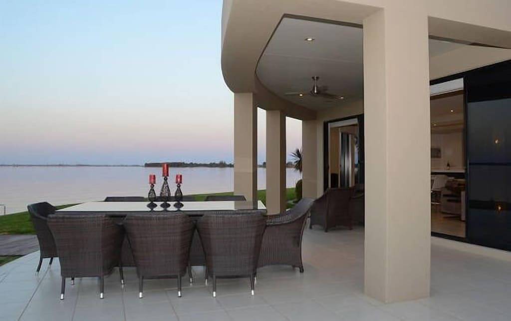 Cypress House am Mulwala-See ab 100 Usd pro Person und Nacht (Bedingungen App) in Mulwala, New South Wales