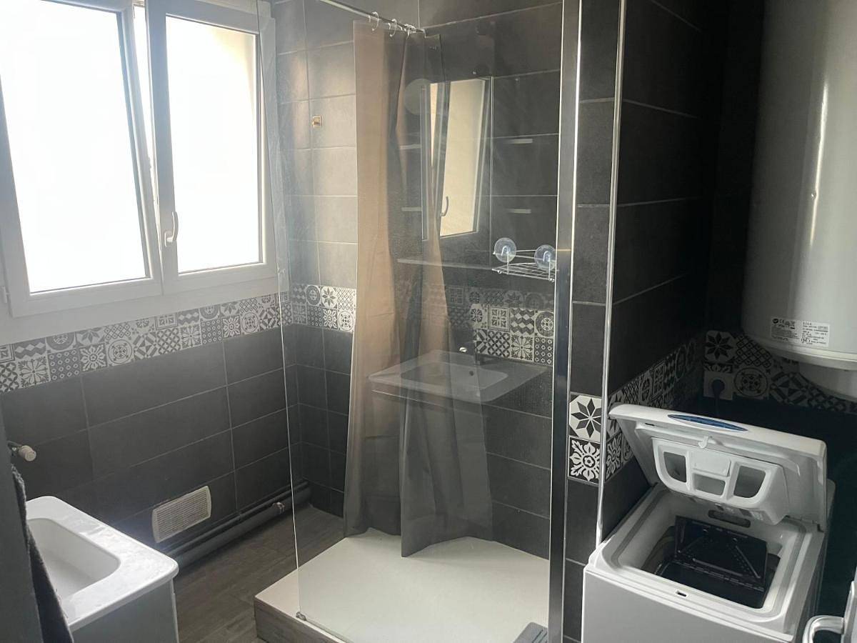 Appartement entier, F4 Appartement 3 chambre avec wifi in Saint-Jean-de-la-Ruelle, Vallée de la Loire