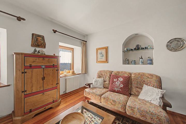 Entire apartment, Holiday Apartment "Natura E Comfort" with Mountain View and Private Terrace in Danta di Cadore, Sexten Dolomites