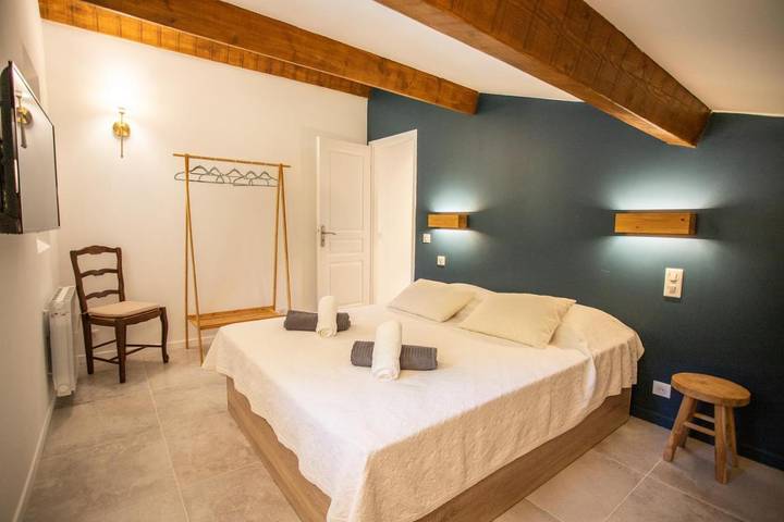 Chambre d’hôte pour 4 personnes, avec jardin et piscine à Tourrettes - 4