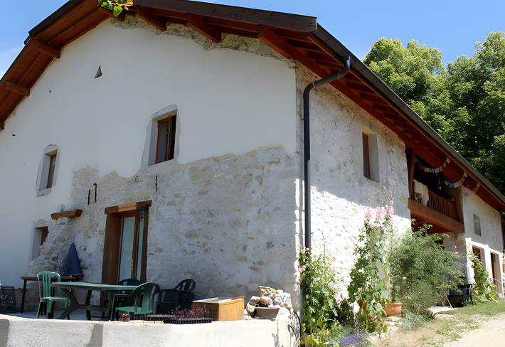 Location de vacances pour 4 personnes, avec jardin dans Nantua - 4
