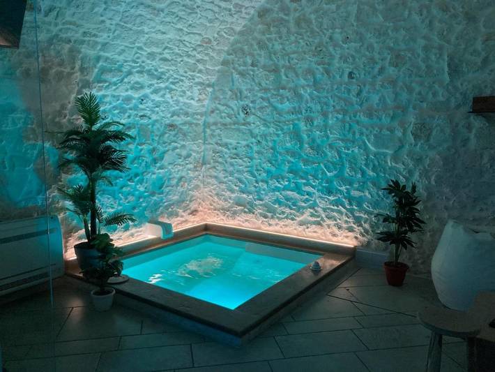 B&B für 2 Personen, mit Whirlpool und Pool in Ostuni