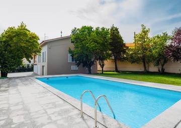 Maison d’hôte pour 6 personnes, avec jardin ainsi que balcon et piscine dans Afife