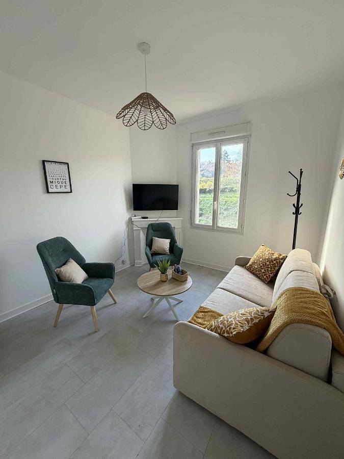 Maison de vacances pour 8 personnes, avec Terrasse ainsi que Jardin et Vue à Tulle
