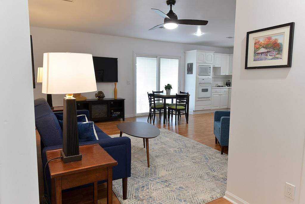 Ganze Wohnung, Charmantes Apartment in Holland / Umgebung für 4 Personen in Macatawa, Michigansee