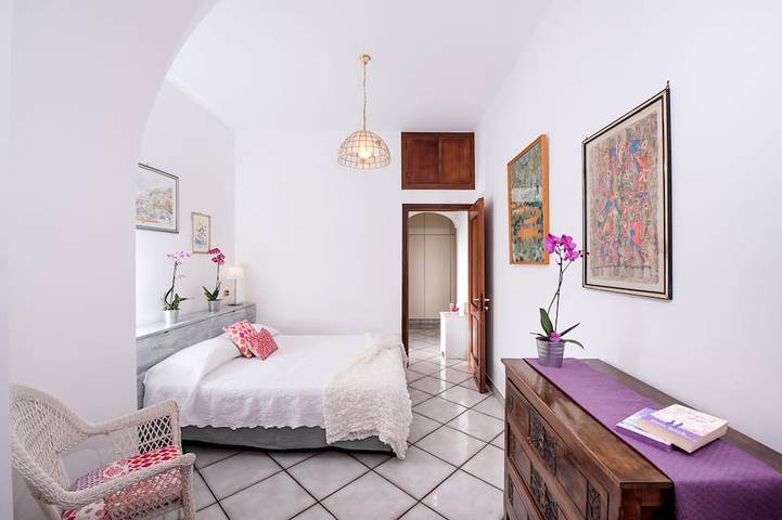 Appartement entier, Vicaria, Sea View, a few steps from beach by Amalfivacation.It in Minori, Sorrento Coast